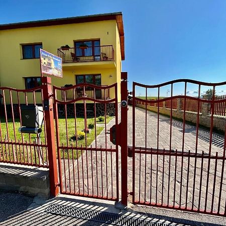 Privat u Eriky Hotell Stará Lesná Exteriör bild
